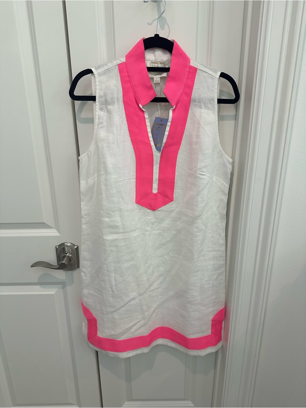 Sail to Sable Sleeveless White Linen Tunic with Pink Trim